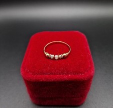 Dezenter kleiner Vorsteckring