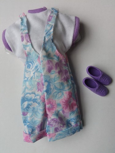 Barbie first fashions - my,