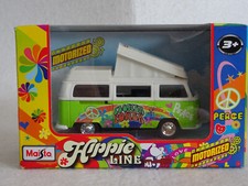 Maisto - Hippie Line VW Volkswagen T1 Camping-Bus Flower Power Peace - hellgrün