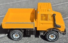Mercedes Unimog U1500 Gelbes