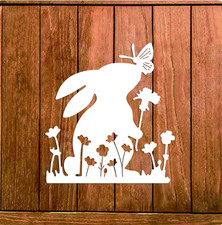 Osterhase küsst Schmetterling