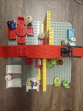 LEGO DUPLO Set 2770  Spielhaus / Playhouse auf Bauplatte