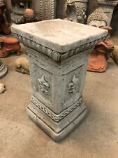 Sockelsäule Gartenbeton