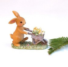 Hase mit Blumen Deko Figur