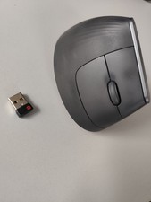 Logitech MX Vertical Kabellose Ergonomisch Maus - Schwarz (910-005448)