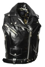 Lederweste aus glänzendem