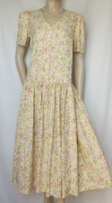 Laura Ashley Kleid 38 creme