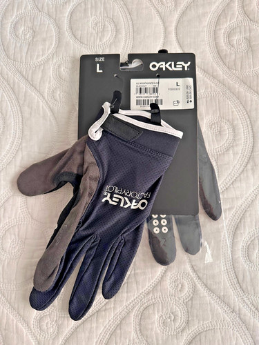 New oakley all mountain bike - new,