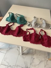 Triumph Amourette 4 Stück mit Spitze und Bügel, Gr. 95 A