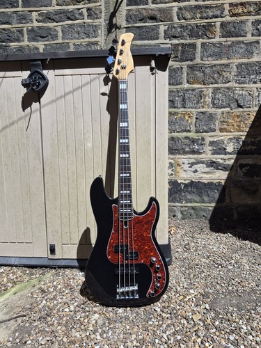 Sire marcus miller - marcus, p7