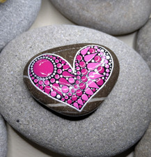 Herz-Mandala Stein, pink, rosa, Naturstein Bodensee, Unikat, handbemalt, Deko