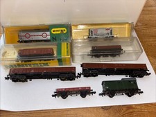 N Minitrix 8 x Güterwagen