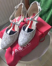 Damen Tanzschuhe, Marke Paoul,Größe 40/ 39,5, hellgrau / silber, einmal getragen