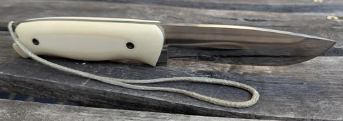 Outdoormesser mit 11cm klinge - 11cm,