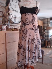 Tolles Sommerkleid Apart Apricot Schwarz Gr.36 abnehmbare  Blüte Brosche Volant 