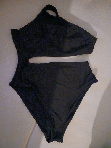 One shoulder badeanzug mit - one-shoulder-badeanzug,
