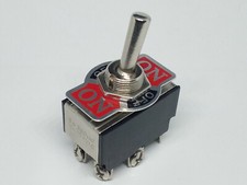 ➡️ großer Kippschalter