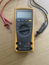 Fluke  175 True RMS Multimeter - Multifunktionsmessgerät  - Strommessgerät