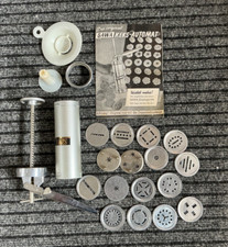 Vintage Original SAWA Lessebo Schweden Metall Kekspresse Set 