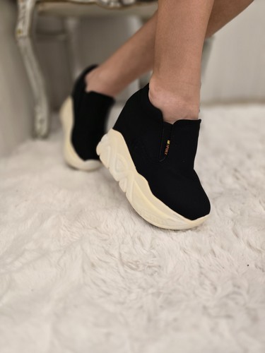 Plateau high heels heels