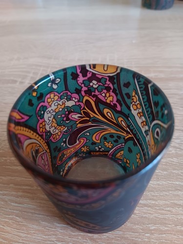 Dekoratives trinkglas mit - trinkglas,