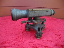 Nivelliergerät, Georg