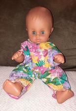 Alte Puppe Strampelchen