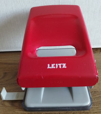 Schwerer Leitz Locher 888 rot, A5, älteres Modell, Sammlerstück!!