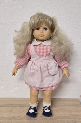 Alte kunststoff puppe ddr doll - kunststoff,