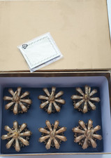 6 unbenutzte Tischkartenhalter GOLDENE KRONE mit 12 Blankokärtchen von Tchibo 