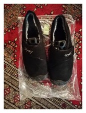 Herren Schuhe Hausschuhe Gr 46 Schwarz Gefüttert Weich NEU Geeignet Diabetiker