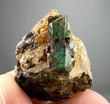 37 Karat Top grüner Smaragd