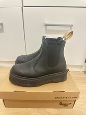 Dr Martens 41 Chelsea Boots
