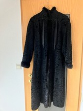 Pelzmantel Breitschwanz