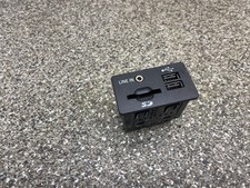 Anschluss USB AUX SD Buchse EM2T-14F014-AA 164Tkm Ford S-Max II WA6 15.1999.072