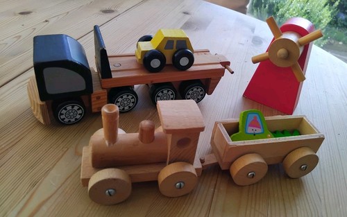 Holz eisenbahn windmühle lkw - windmühle,