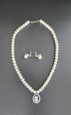 Schönes Schmuck Set  Perlencollier mit Gemme & Ohrstecker mit Strass und Perlen