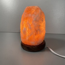 Natur Salzkristall Lampe auf