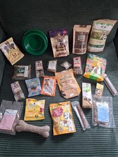 Großes Paket mit Hundefutter