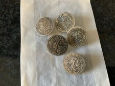 5 antike, alte Trachtenknöpfe / Dirndl  „ Nostra es deus spes“