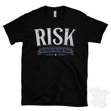 RISK THE NAME YOU CAN TRUST T-SHIRT Herren & Damen Neuheit Familie Geschenkidee