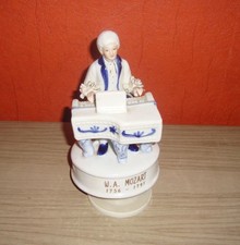 Schöne spieluhr aus keramik - aus,