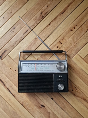 Vintage hitachi solid state - solid,