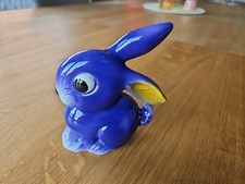 Porzellanfigur lila Hase von Goebel - gut erhalten