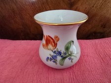 schöne kleine Vase Meissen H 6.5 cm Blumen + Goldranddekor