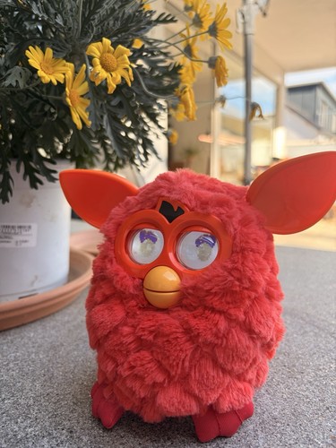 Furby rot elektronisch