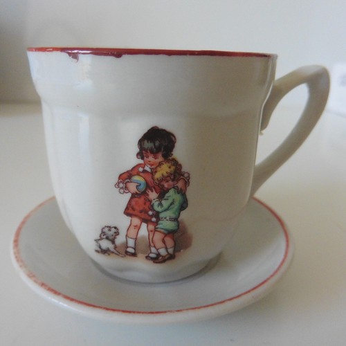Alte porzellan kindertasse mit - porzellan,