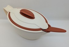 Tupperware C130 Thermo-Duo Sauciere mit Saucenlöffel – Karmesin-Rot/Weiß