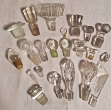 22 alte  Stöpsel, Verschluß