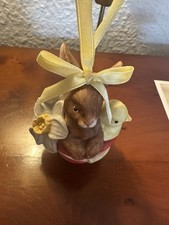 Osterhase Im Körbchen Bunt